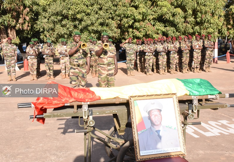 Deuil : Les FAMa rendent leur dernier hommage à Feu le Lieutenant-Colonel Diadié TOURE
